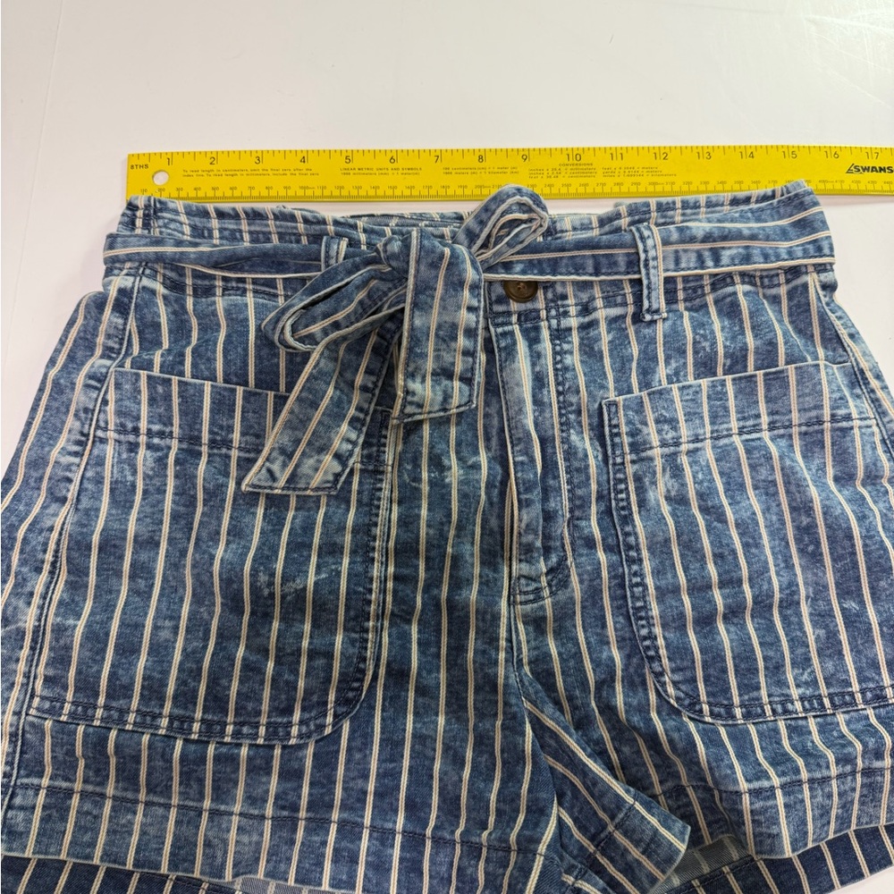 American Eagle Outfitters Blue Striped High Waist Shorts - Picture 5 of 6